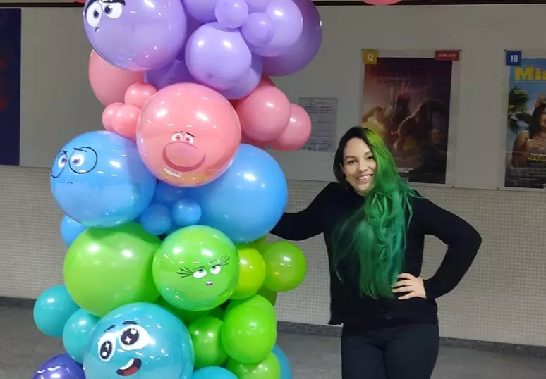 'Será que essa é a vida que eu vou ter?': empresária passou fome e hoje faz sucesso com negócio de decoração de festas