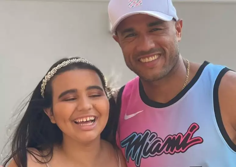 Ex-jogador celebrou a aprovação da filha Giulia Rodrigues no curso de Psicologia