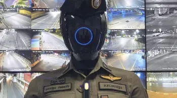 Tailândia lança robô policial de inteligência artificial em festival