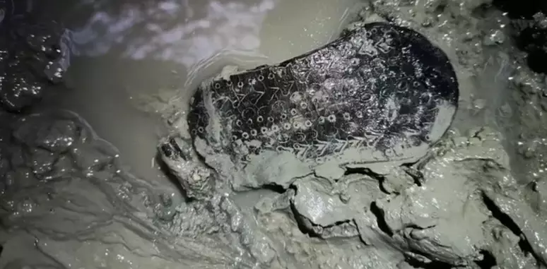 Sandália de couro 'da época de Cristo' é encontrada preservada em ruína na Espanha