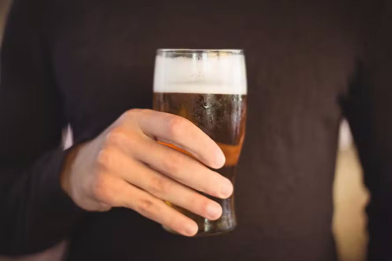 Consumo de álcool volta a crescer entre adolescentes no Brasil