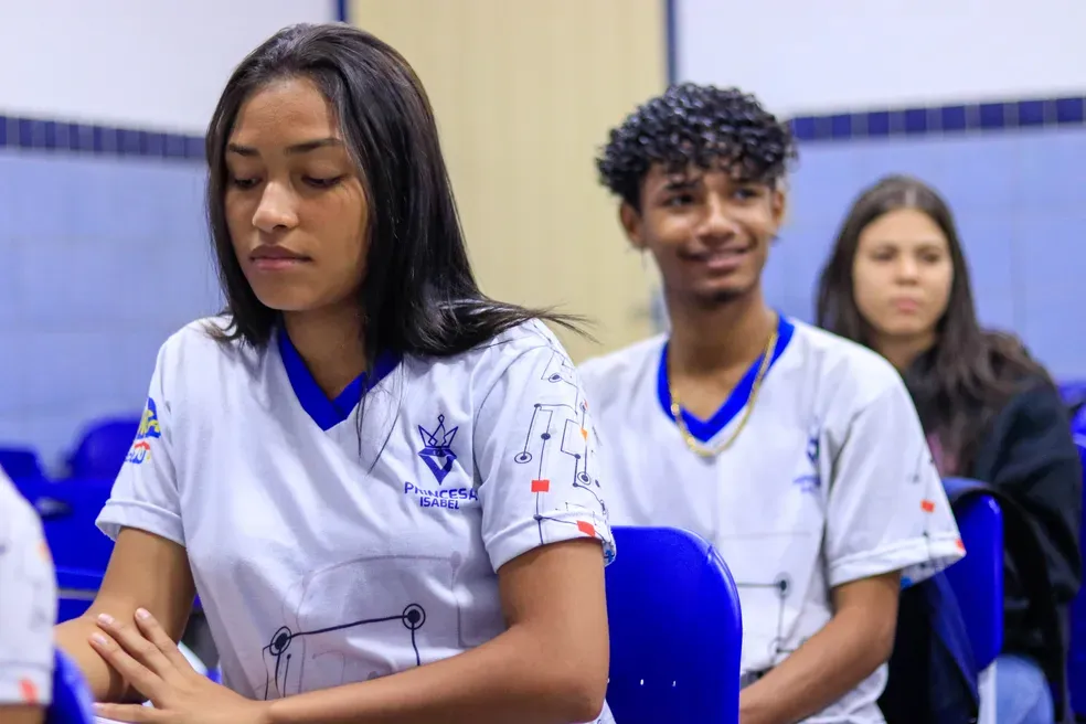 Alagoas abre inscrições para programa de intercâmbio na Inglaterra; saiba quem pode participar