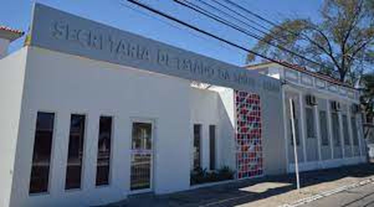 Oito pessoas da mesma família caem no golpe do falso emprego na Secretaria da Saúde de AL