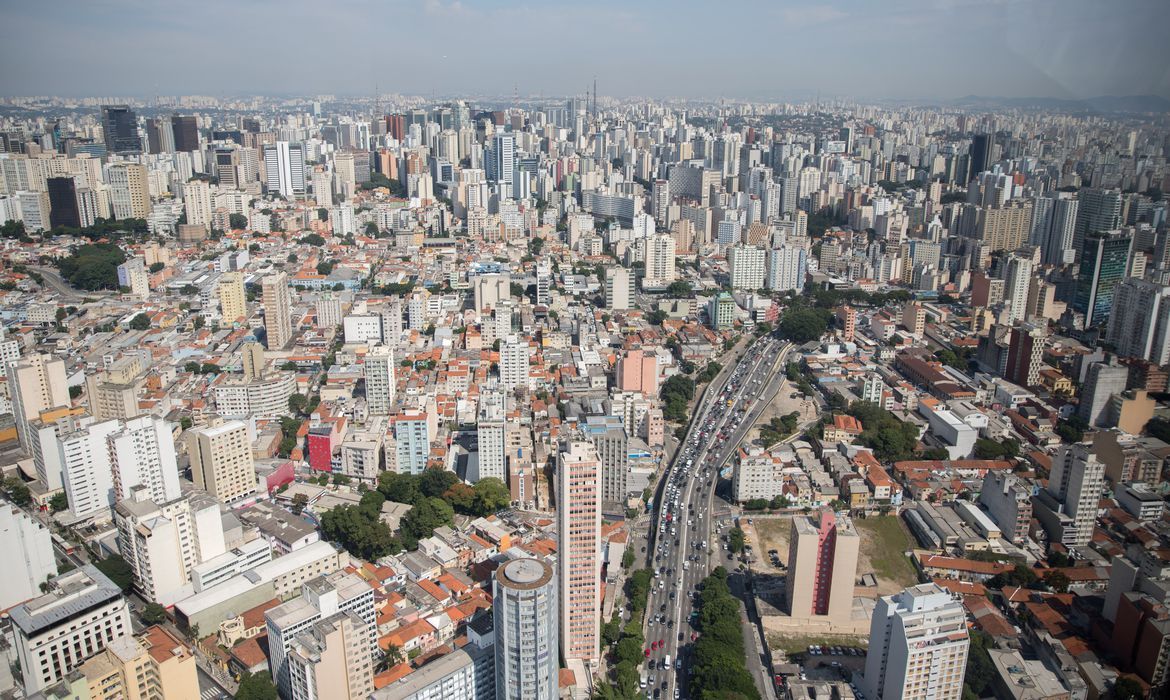 Brasil soma 203 milhões de habitantes em 2022, aponta Censo Demográfico do IBGE