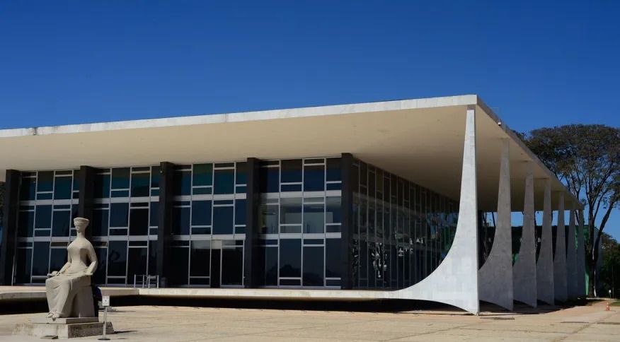 STF retoma julgamento do piso salarial da enfermagem nesta sexta (23)