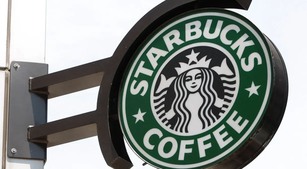 Burger King compra Starbucks no Brasil por R$ 120 mi