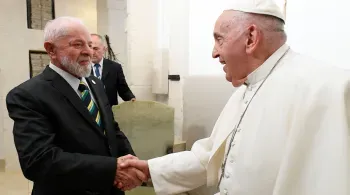 Lula lamenta a morte de papa Francisco e decreta luto de 7 dias no Brasil