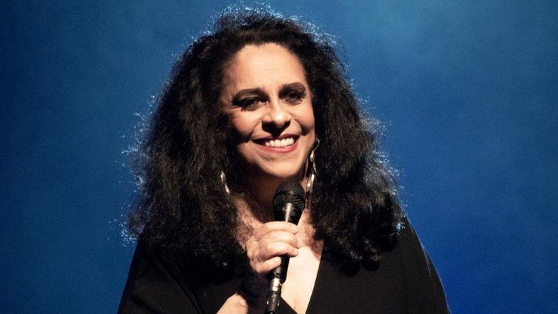 Um ano sem Gal Costa: homenagens, revelações e polêmicas envolveram a cantora após sua morte