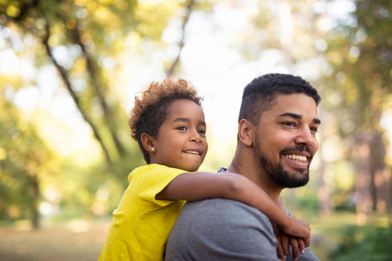 Dia dos Pais: qual é a importância da figura paterna para o desenvolvimento de crianças e adolescentes?