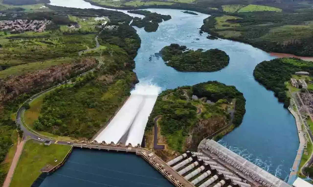 Verão: consumo de energia deve aumentar em até 15% e elevar conta de luz