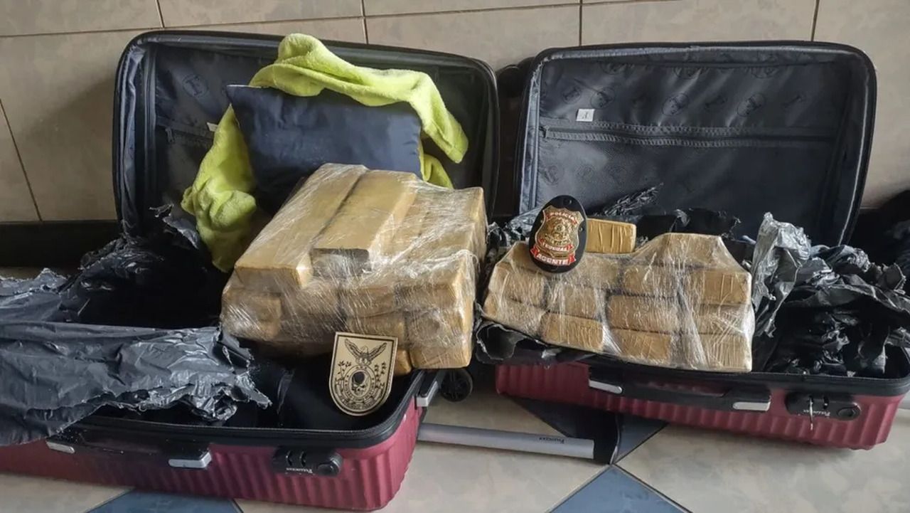 Polícia Federal prende mulher com 22kg de maconha no Aeroporto Zumbi dos Palmares, em AL