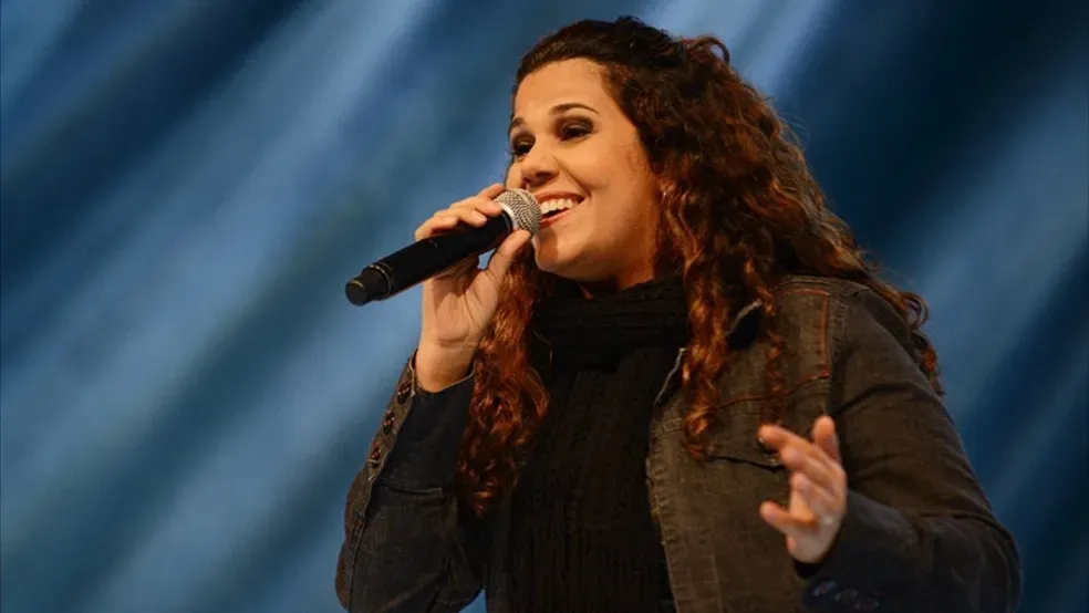 Eliana Ribeiro leva música e pregação ao 'Vem pra Cristo', em Maceió