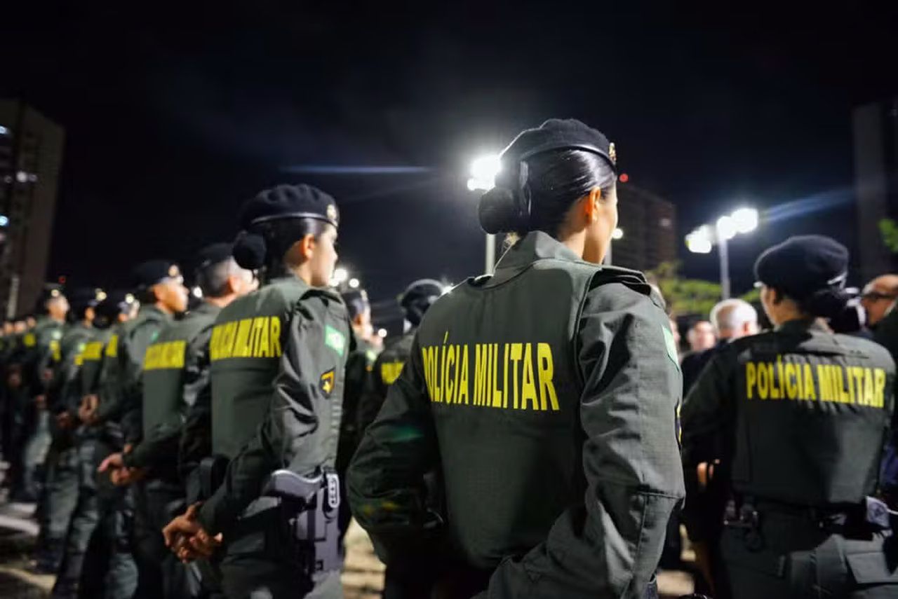 Polícia Militar no Ceará terá concurso com mil vagas, anuncia Elmano