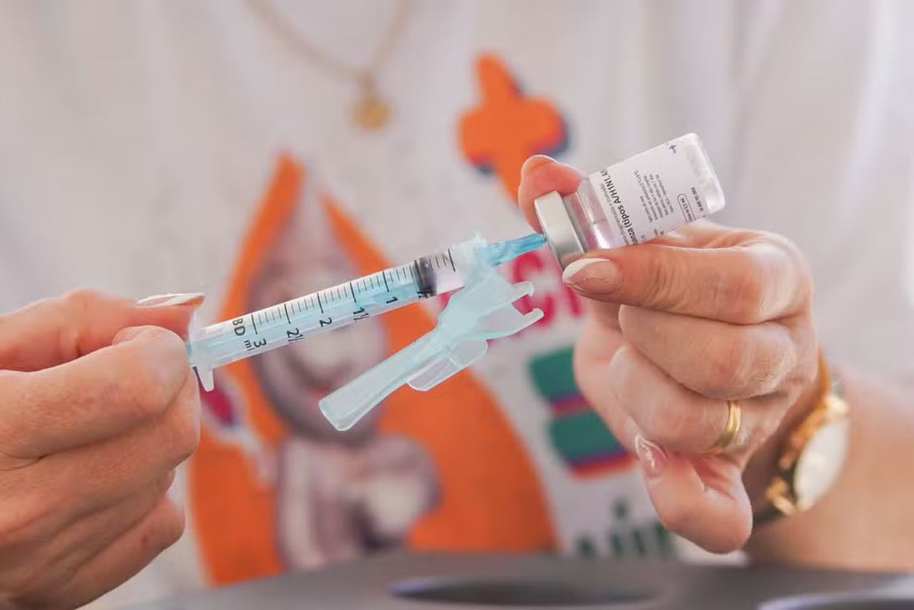 Apenas 35% do público-alvo se vacinou contra a gripe em Alagoas; vacinação está liberada para toda população